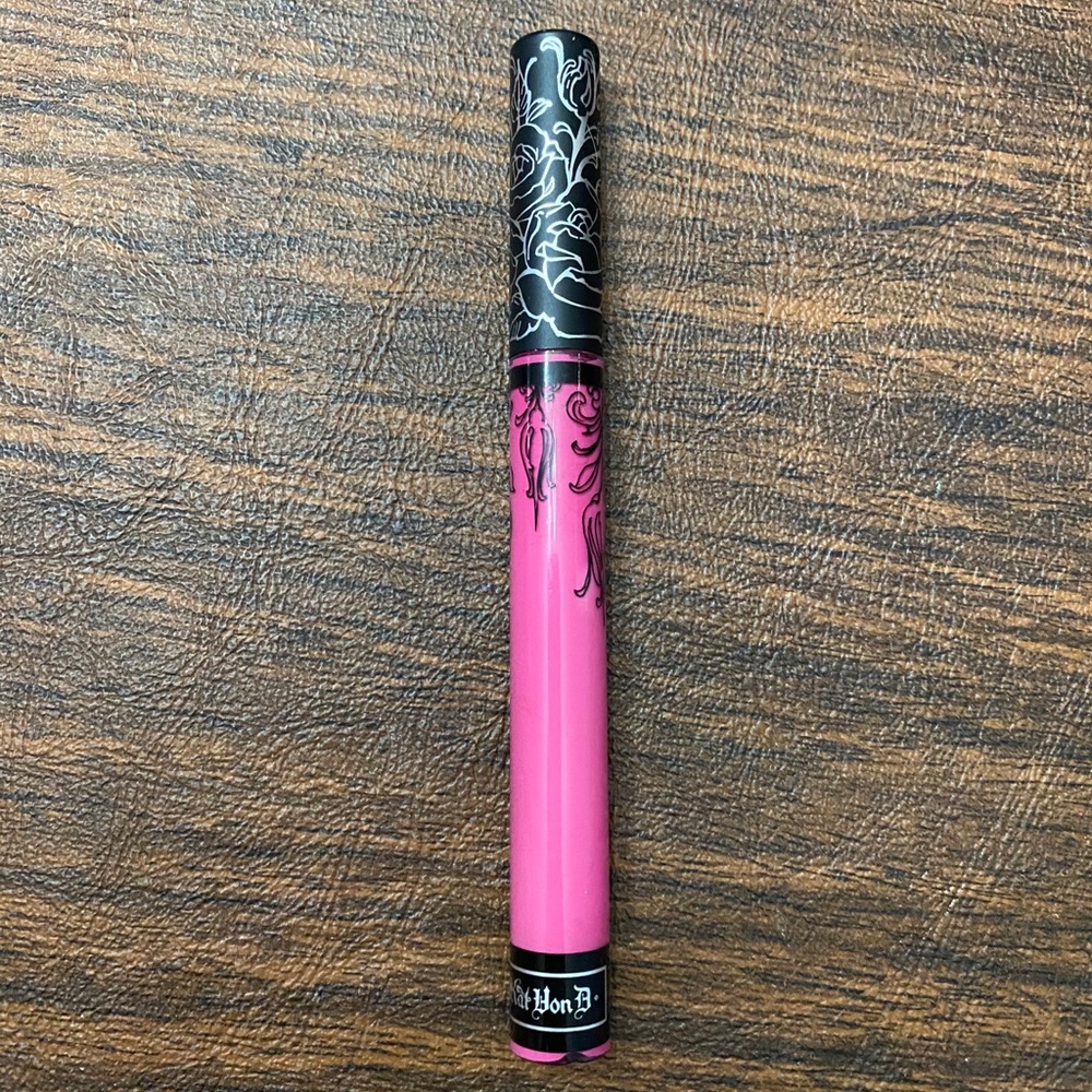 Kat Von D Lipstick Backstage Bambi